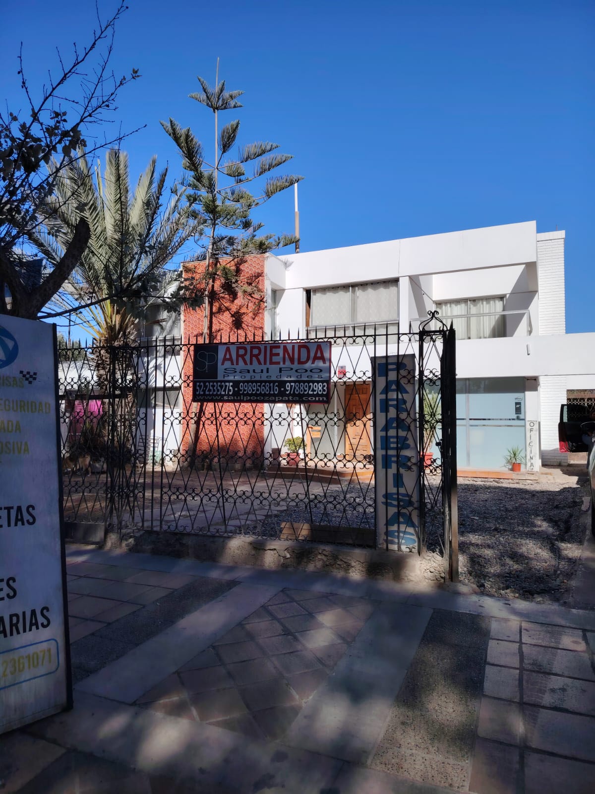 GRAN PROPIEDAD AV.HENRIQUEZ - ESPECIAL EMPRESAS.-