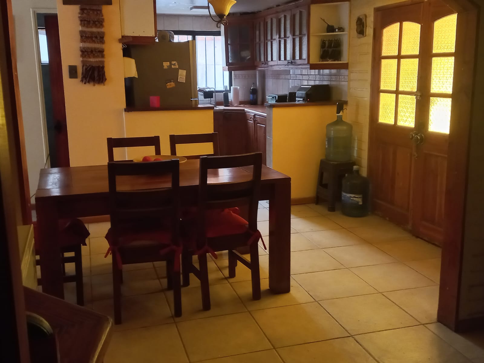 VILLA ARBOLEDA - PRINCIPALMENTE ESTUDIANTES/EMPRESAS.-