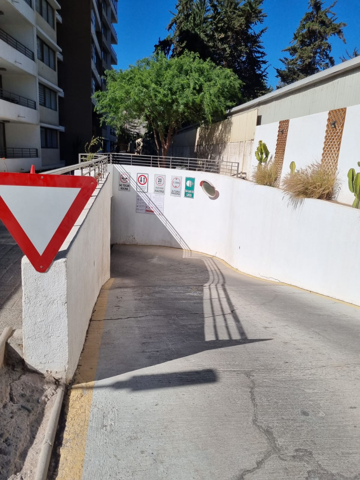 OPORTUNIDAD-VENTA DEPTO.CONDOMINIO DON LEONIDAS