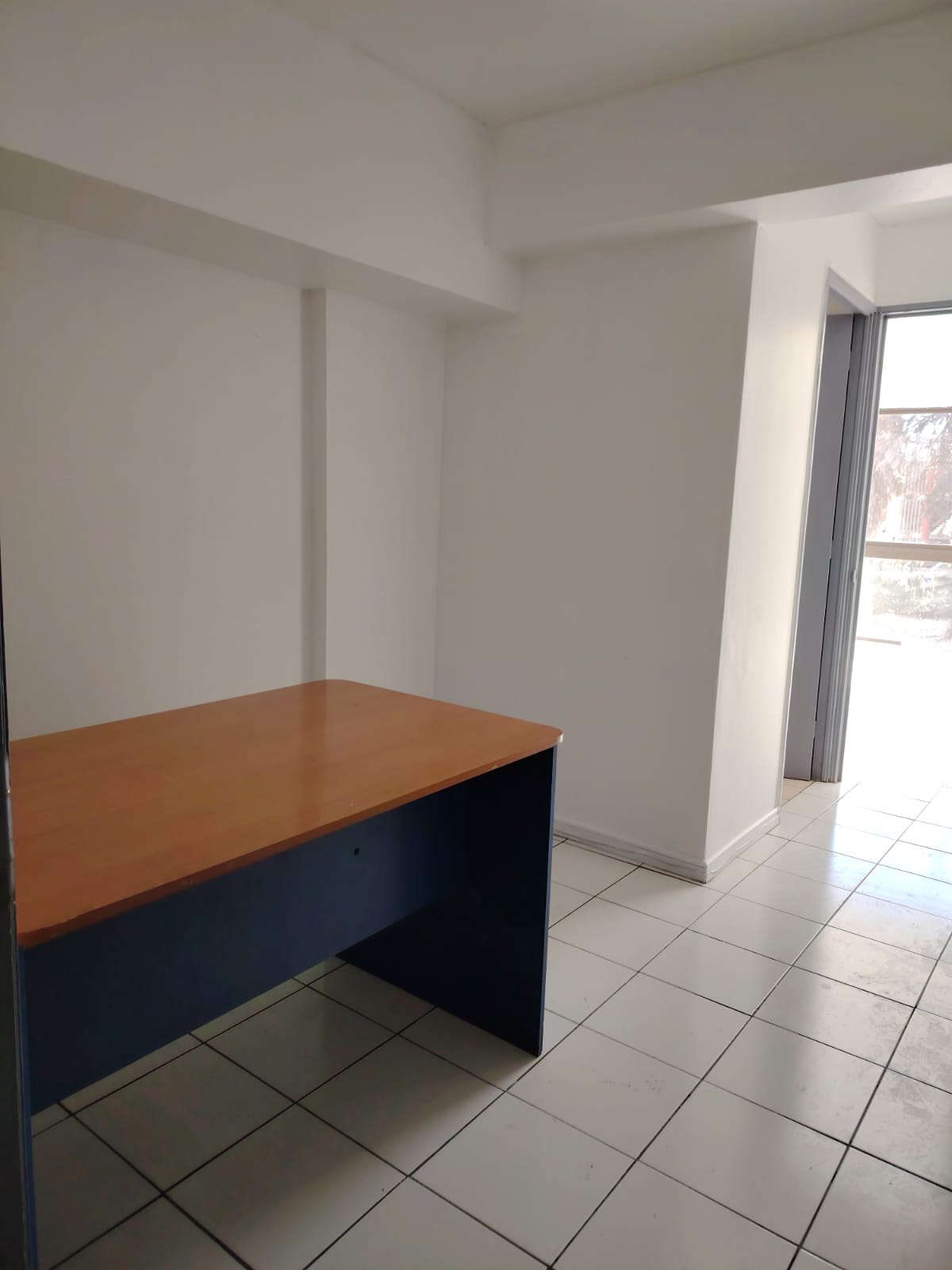 PLENO CENTRO - OFICINA - EDIFICIO VALLE COPIAPO.-