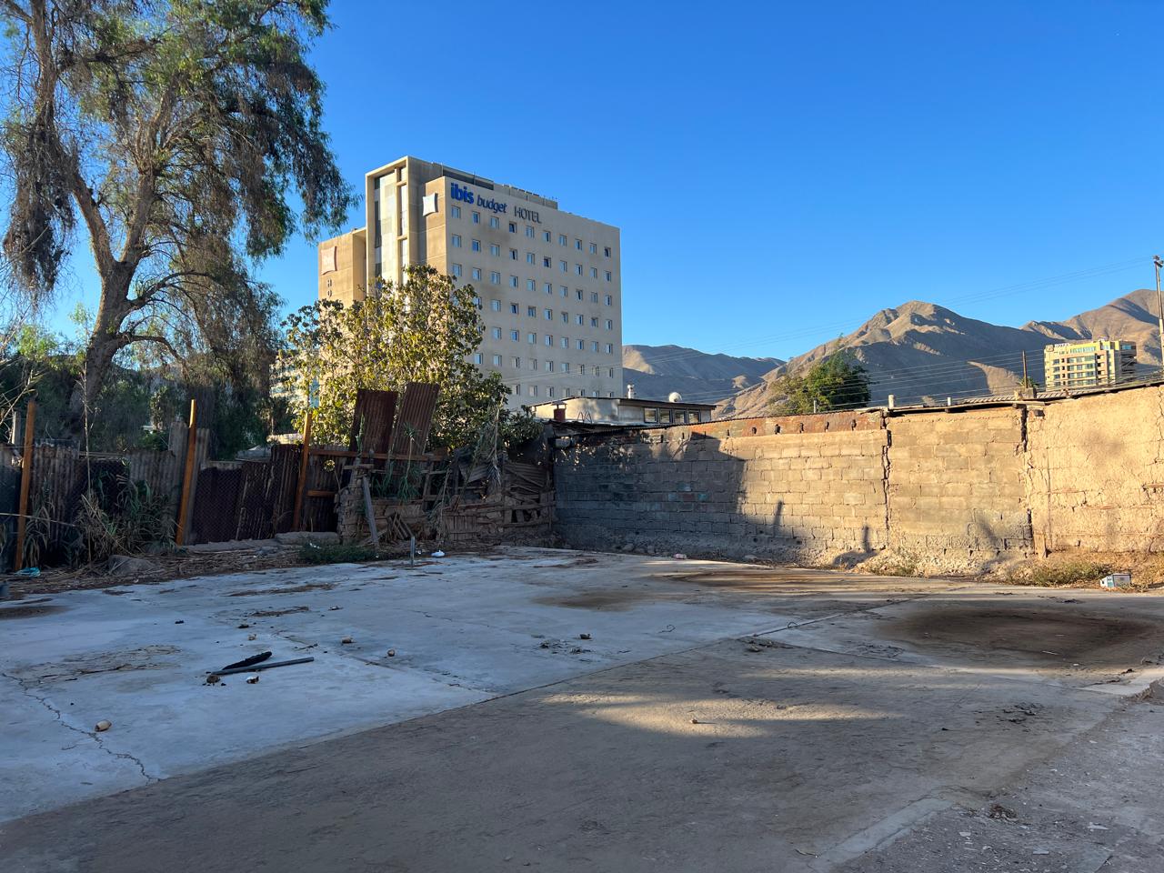 TERRENO CENTRAL CALLE VALLEJO - FRENTE ACHS.-