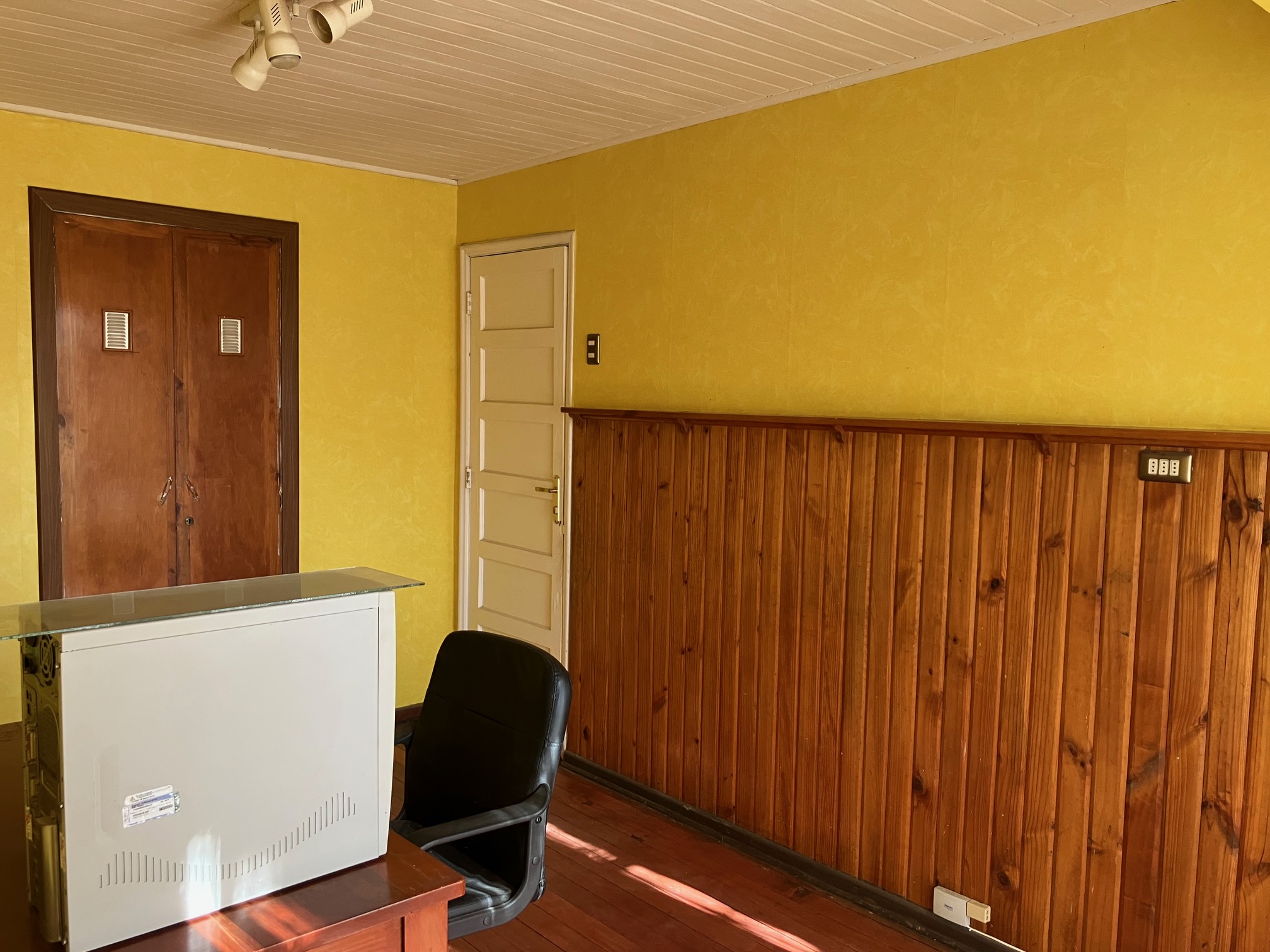 CASA SECTOR RESIDENCIAL.-