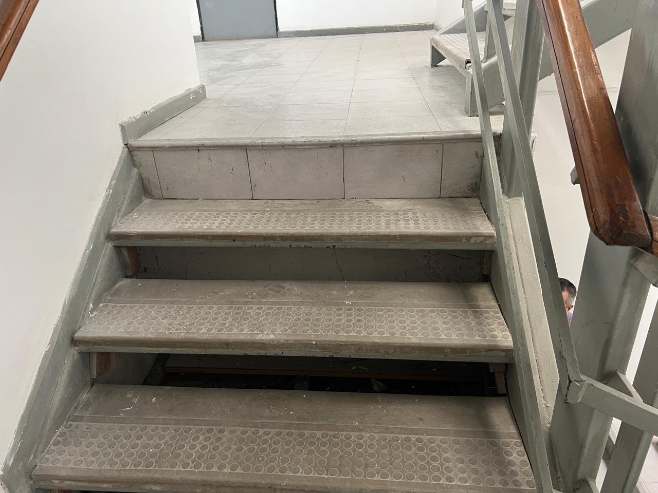 CENTRAL OFICINA CON PRIVADOS PARA EMPRESAS